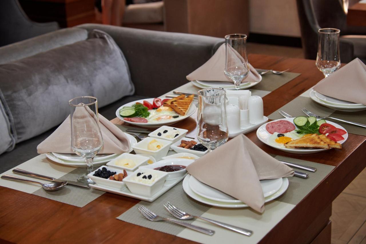 Megapolis Hotel Шымкент Экстерьер фото